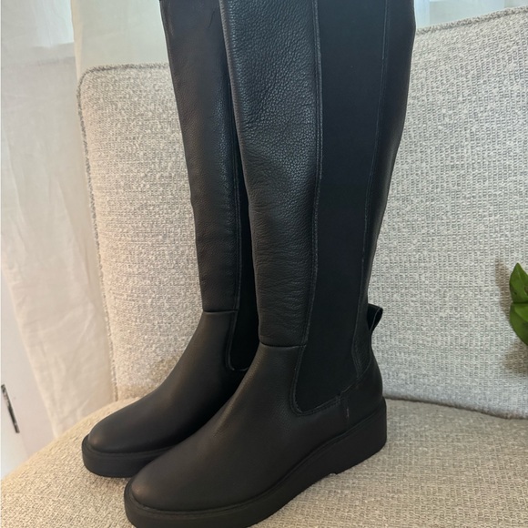 Dolce Vita H2O waterproof Women's Black Knee-High Boots size 7.5 - Picture 3 of 10